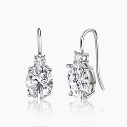 Ringlamour Oval Cut Moissanite Drop Earrings