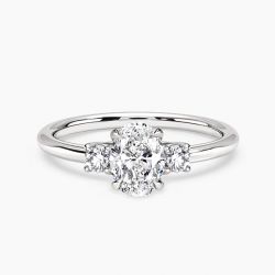 Ringlamour Oval Cut Moissanite Three Stone Engagement Ring